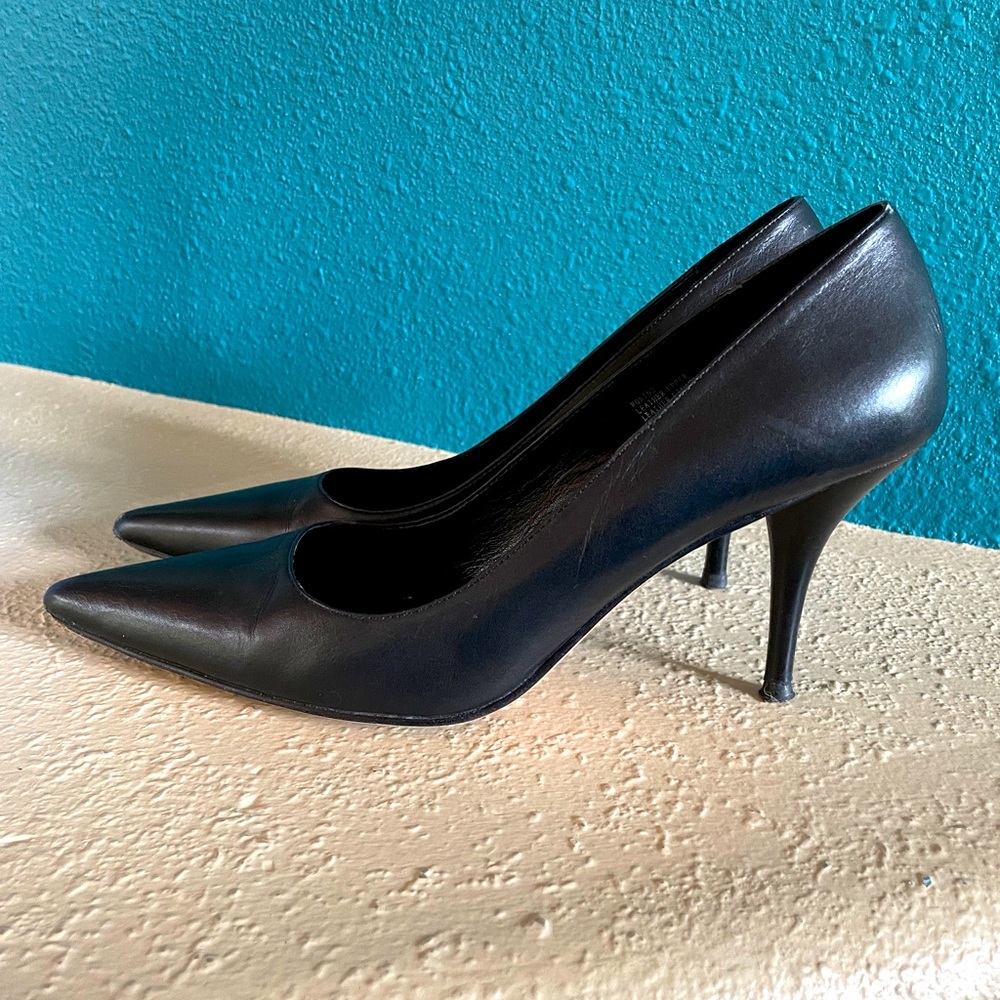 BCBGMAXAZRIA black high heel size 8.5